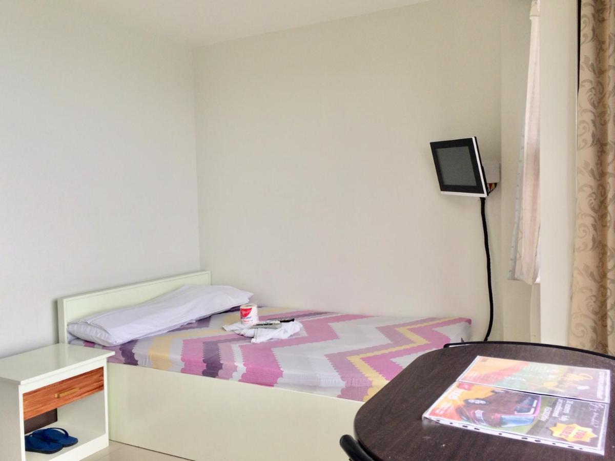 Lcf - Bb Hotel Romblon Екстер'єр фото
